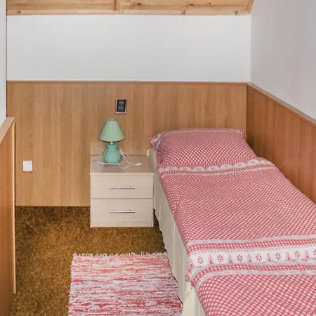 Three-bedroom Holiday In Ferienhaus